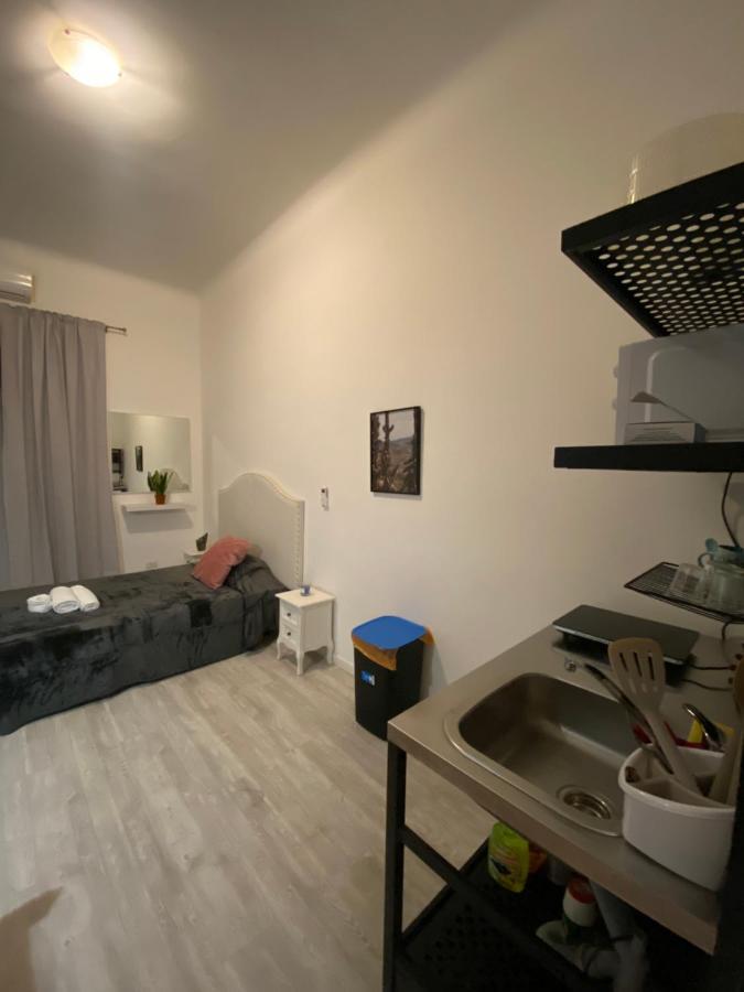 B&B Little Appartaments โรม ภายนอก รูปภาพ